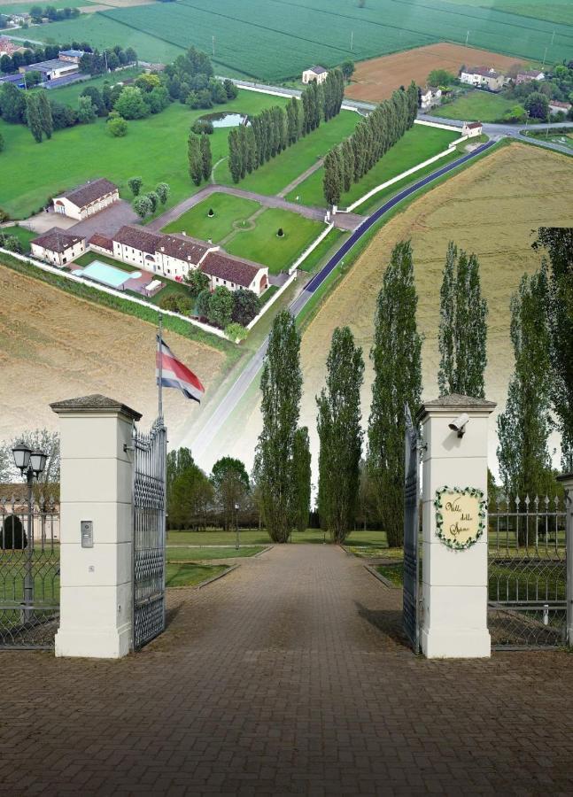 Villa Dello Spino Concordia sulla Secchia Luaran gambar
